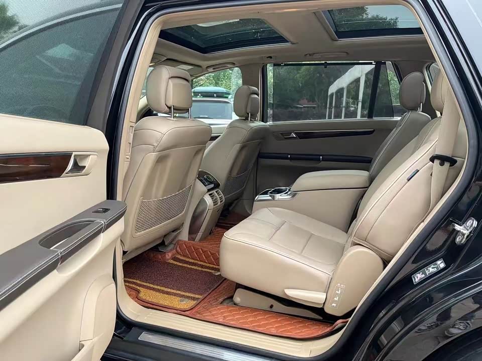 Mercedes-Benz R-class