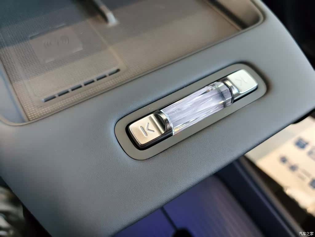 Volvo XC70, 2026 7