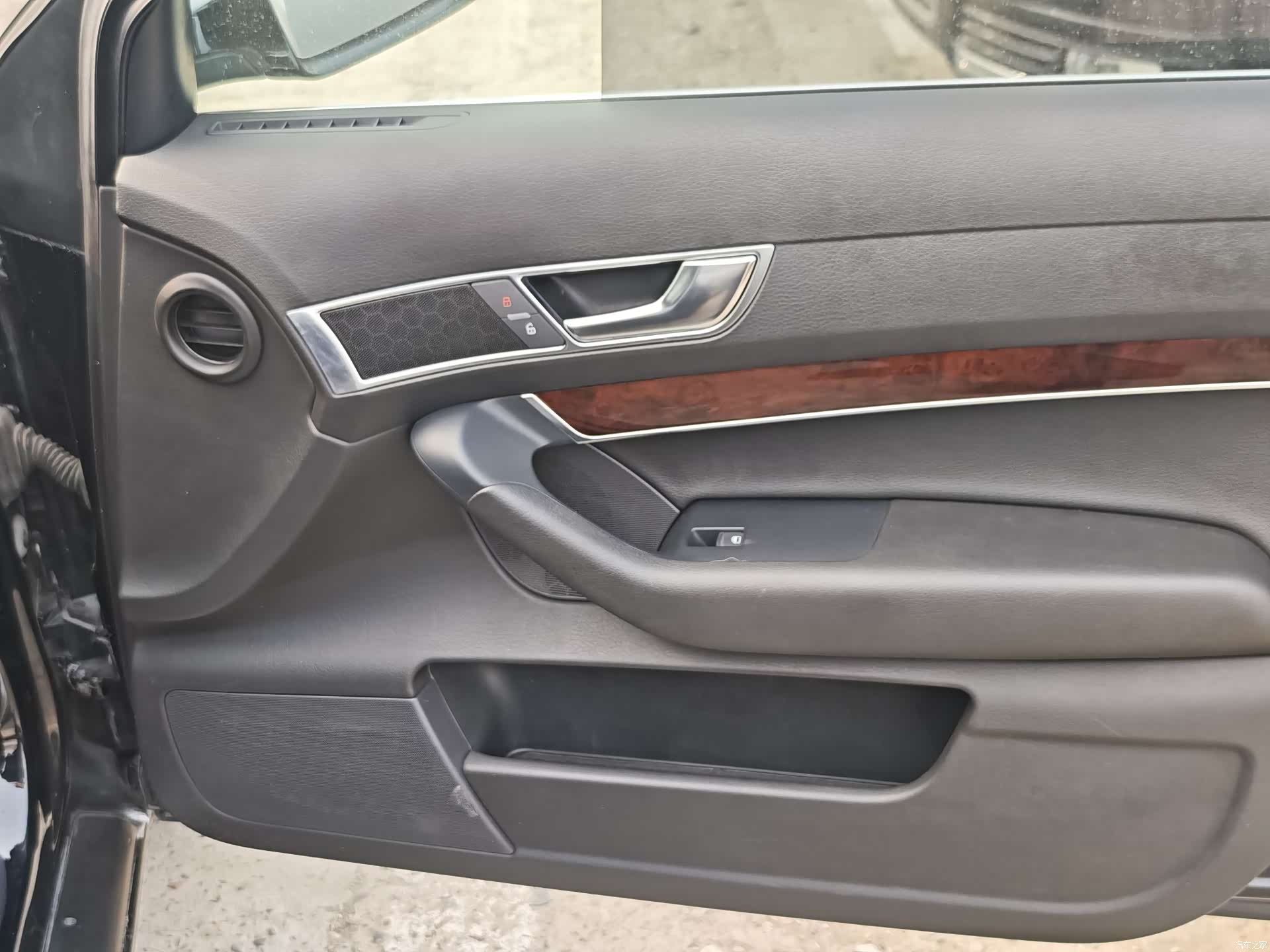 Audi A6L, 2012 16