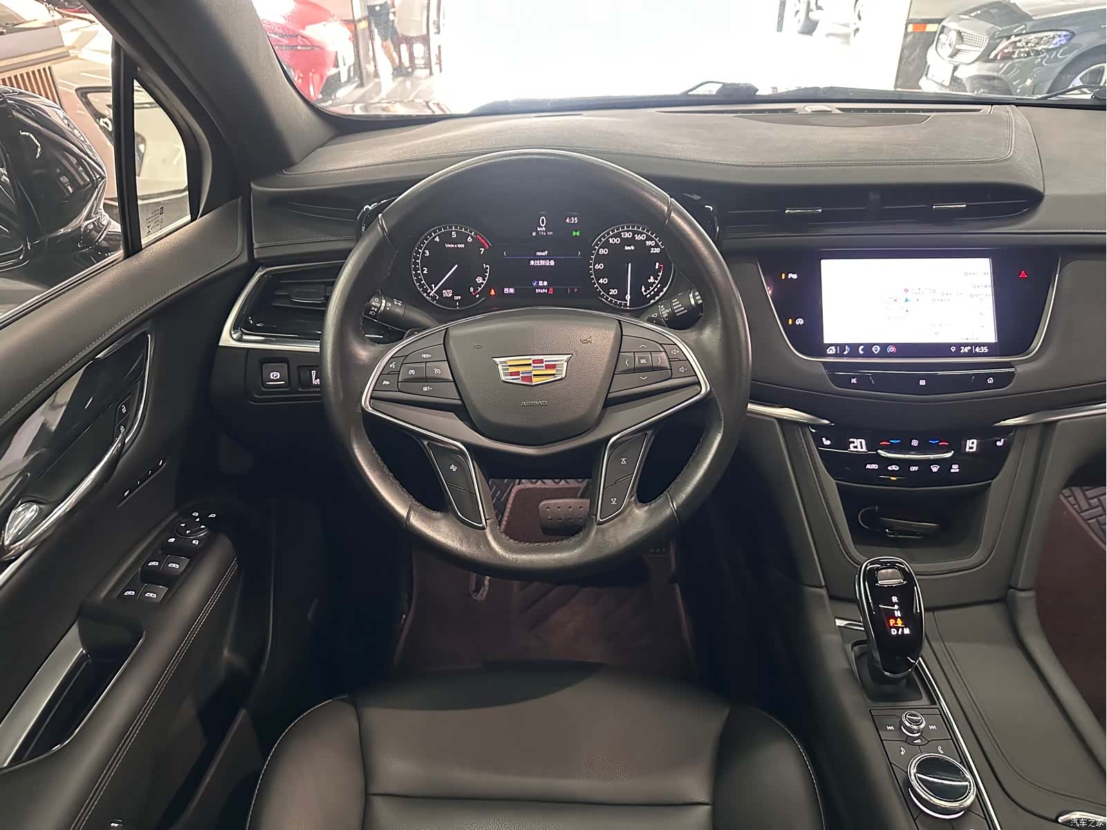 Cadillac XT5, 2021 10
