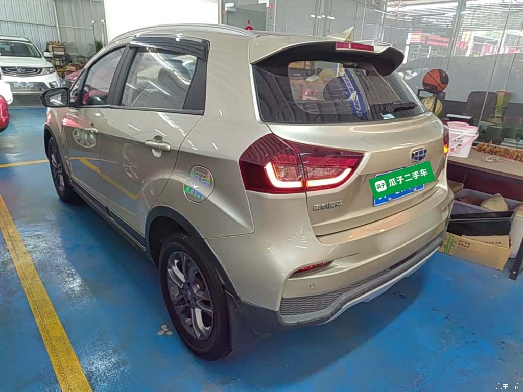 Geely X3, 2021 все фото