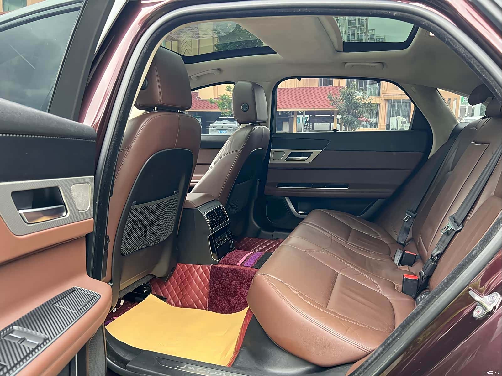 Land Rover XFL, 2018 10