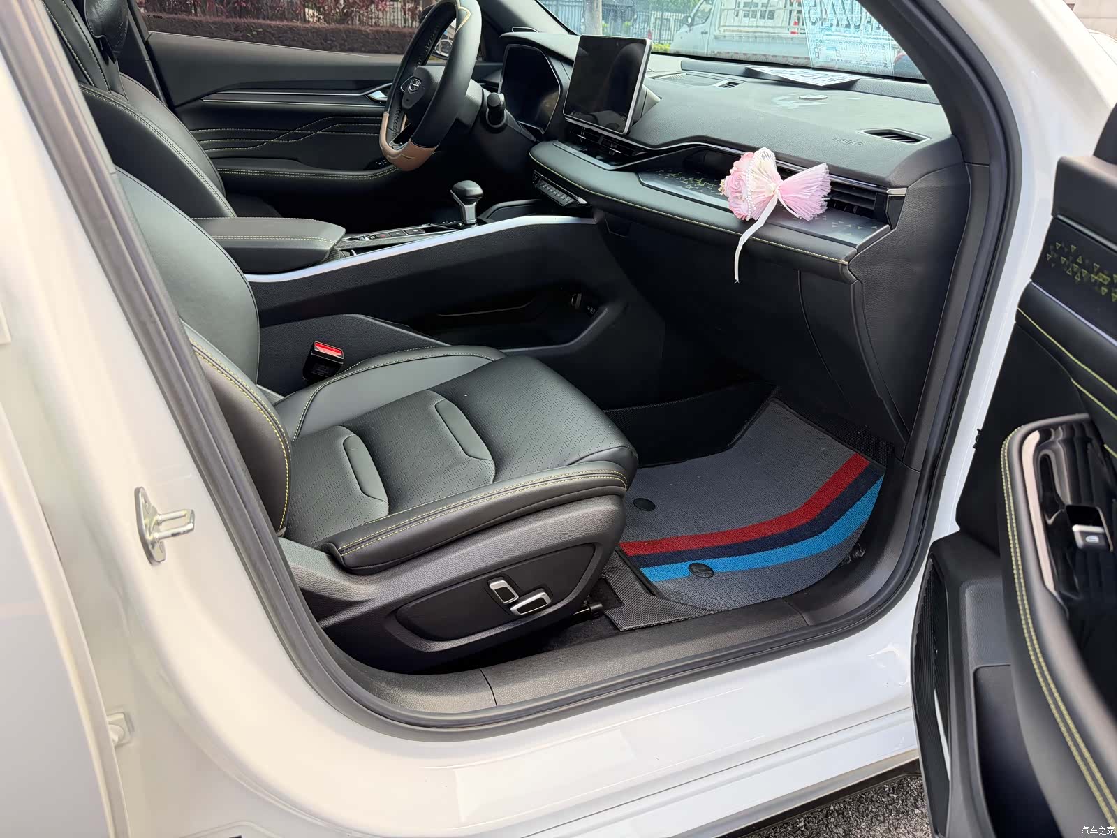 Geely Preface, 2023 16