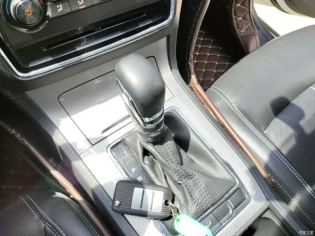 Roewe RX5, 2018 10