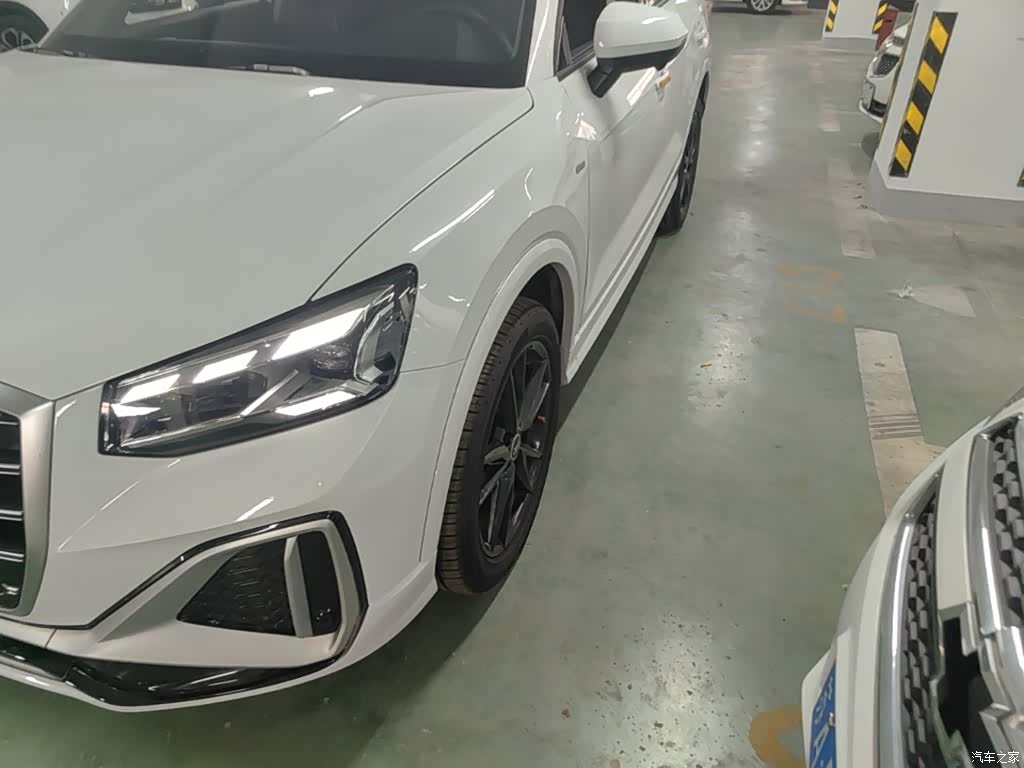 Audi Q2L, 2022 18