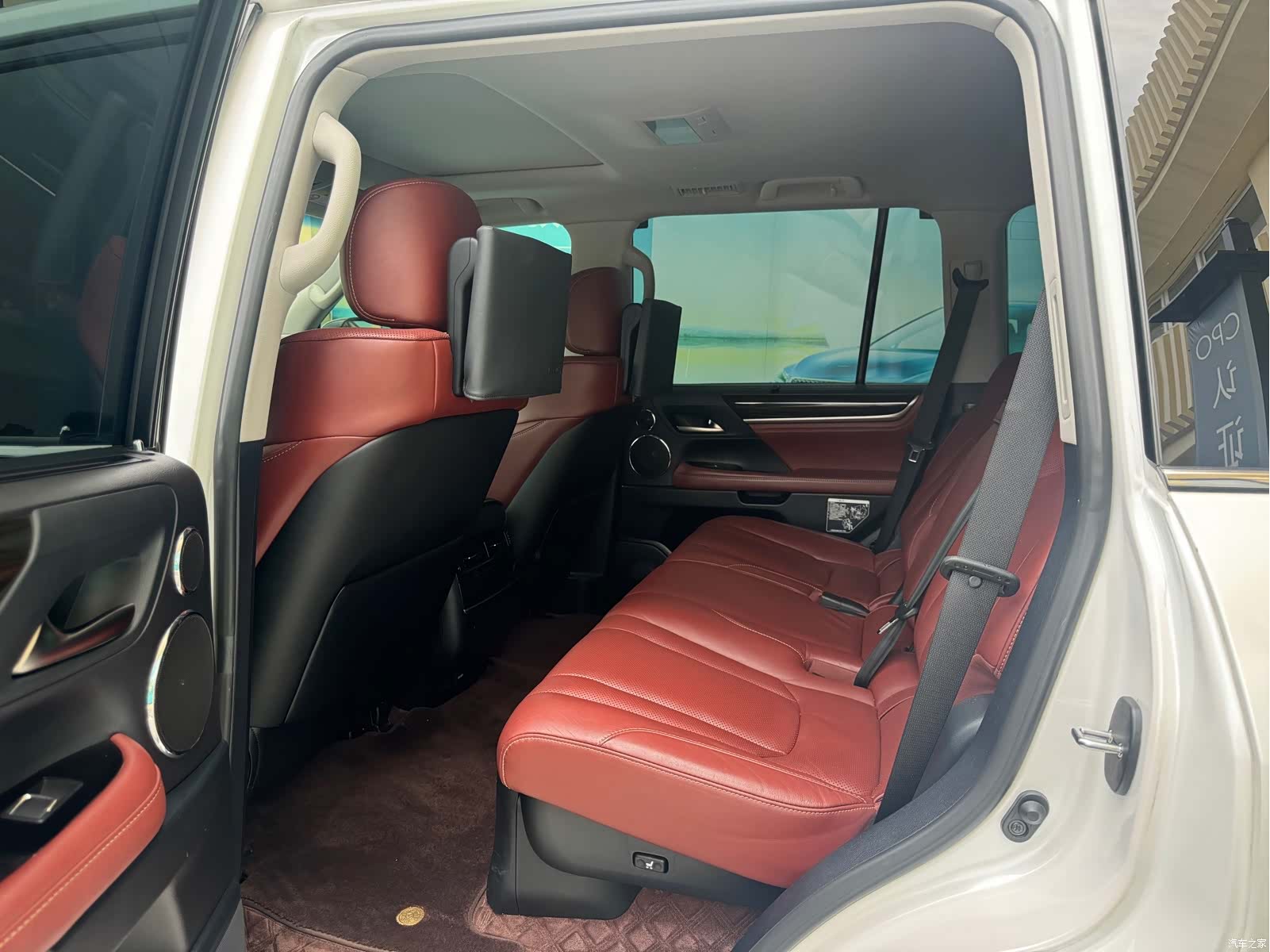 Lexus LX, 2018 6