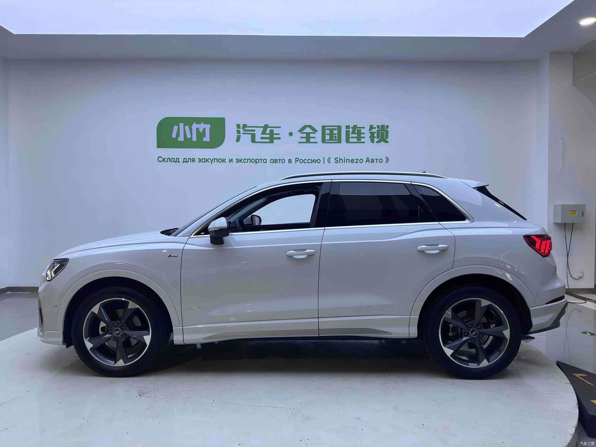 Audi Q3, 2023 6