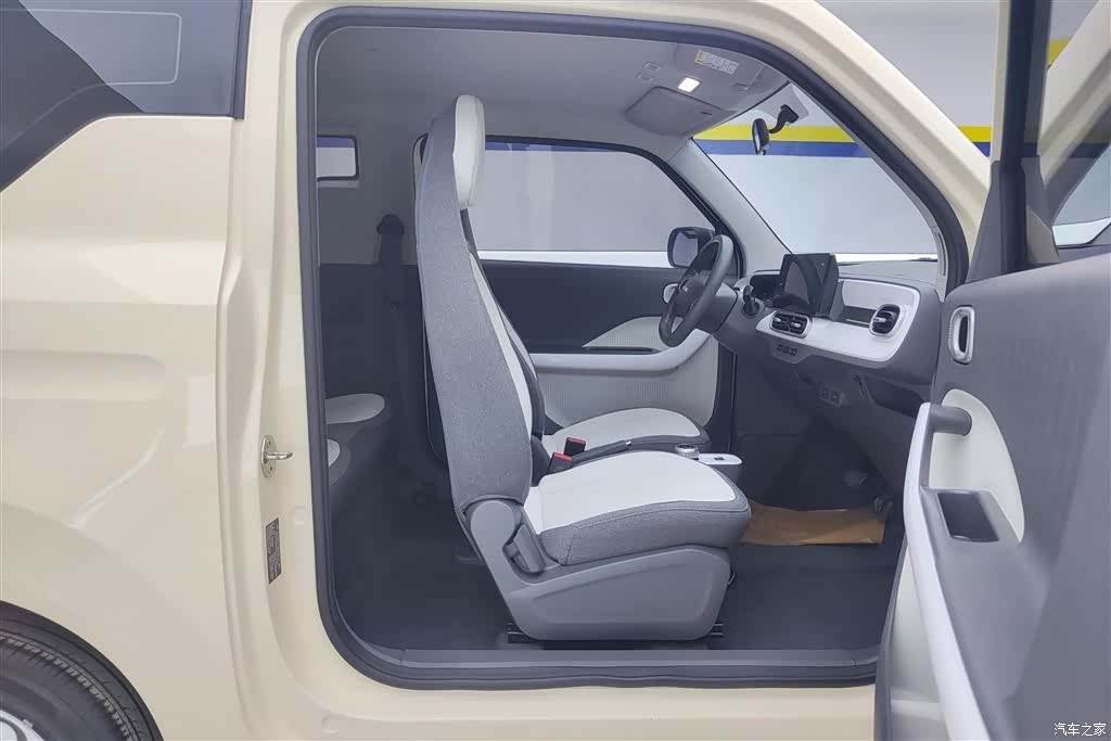 Geely Panda, 2025 8