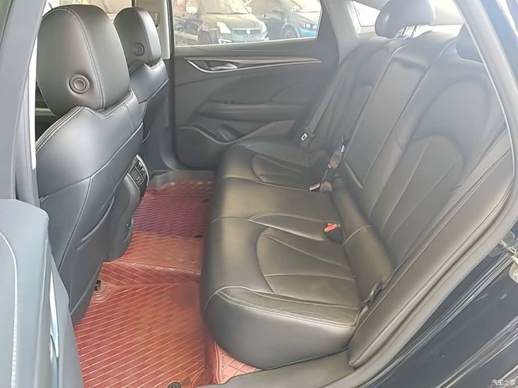 Buick LaCrosse, 2022 13