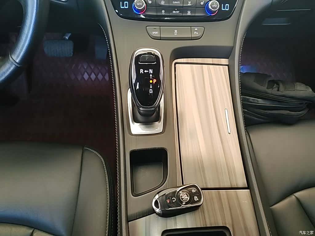 Buick LaCrosse, 2022 10