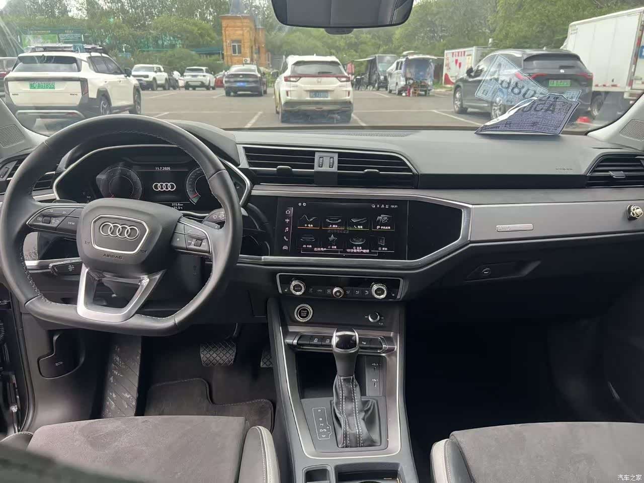 Audi Q3, 2023 9