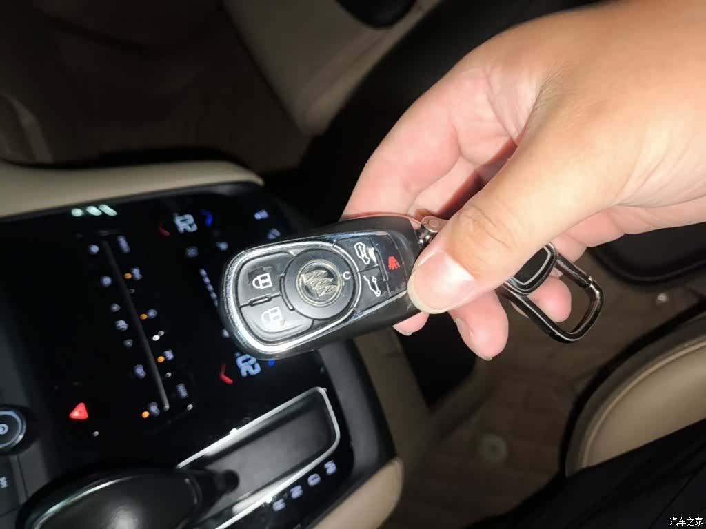 Buick GL8, 2017 9