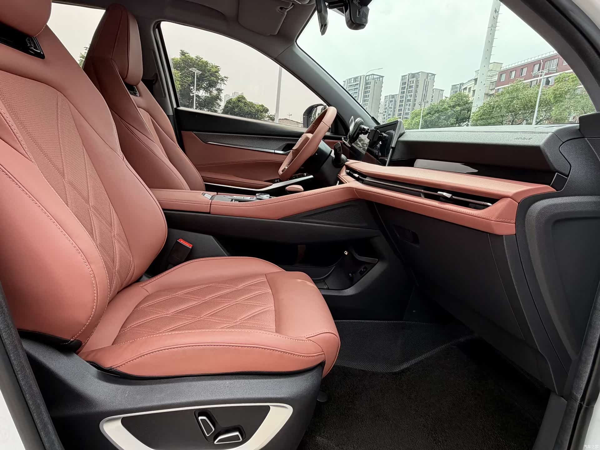 Changan CS75, 2024 16