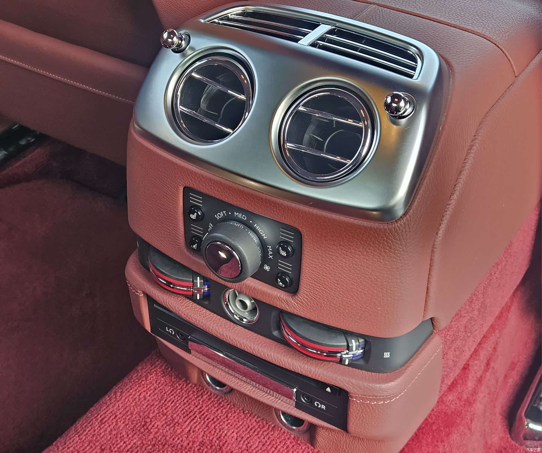 Rolls-Royce Ghost, 2014 23