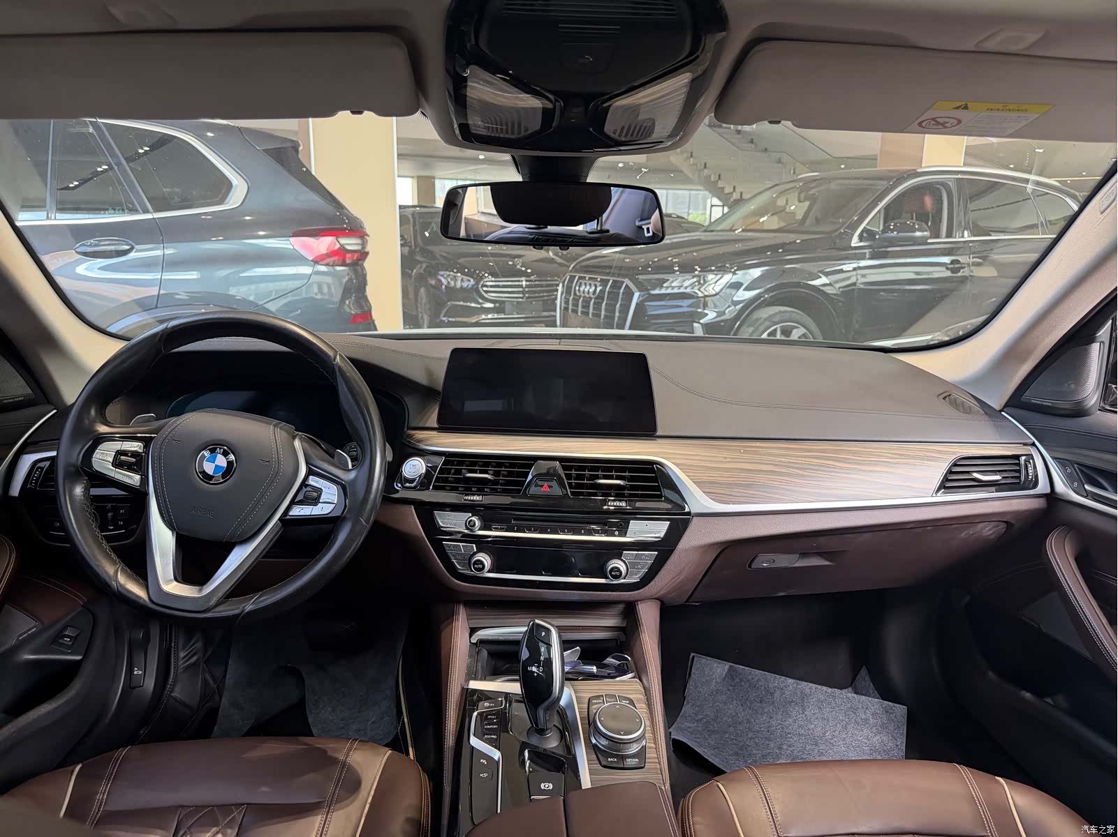 BMW 5 Series, 2020 все фото