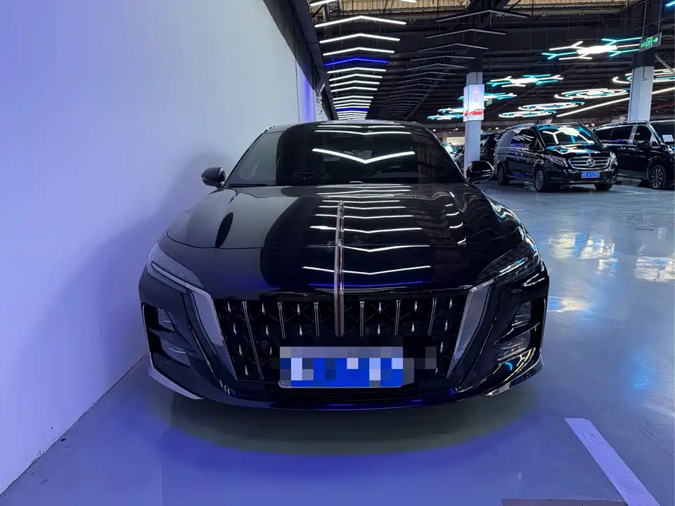 Hongqi H6