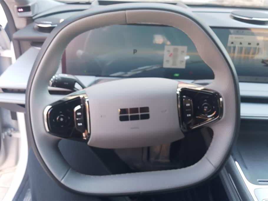 Geely Galaxy Galaxy E8