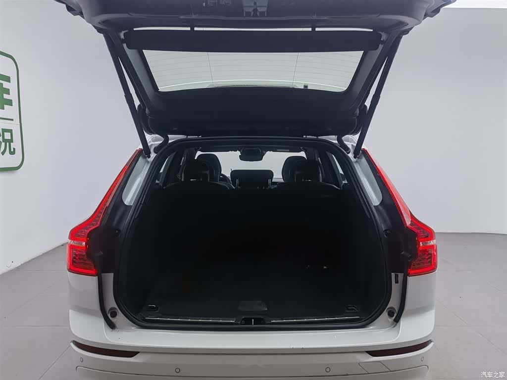 Volvo XC60, 2019 16