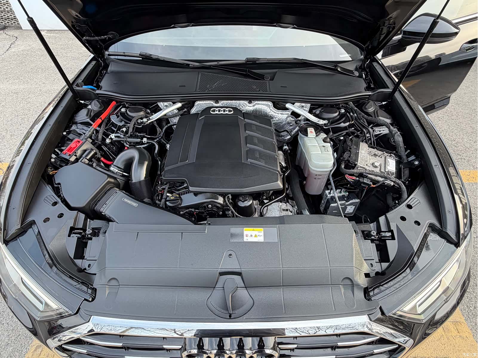 Audi A6L, 2023 все фото