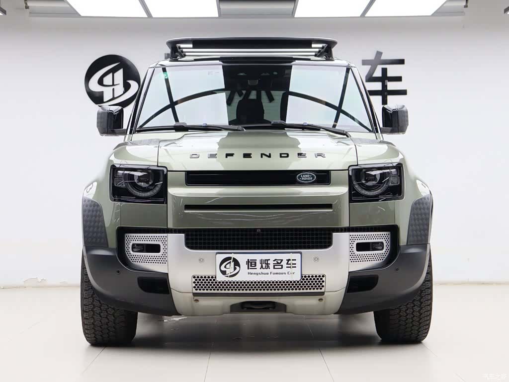 Land Rover Defender, 2022 25