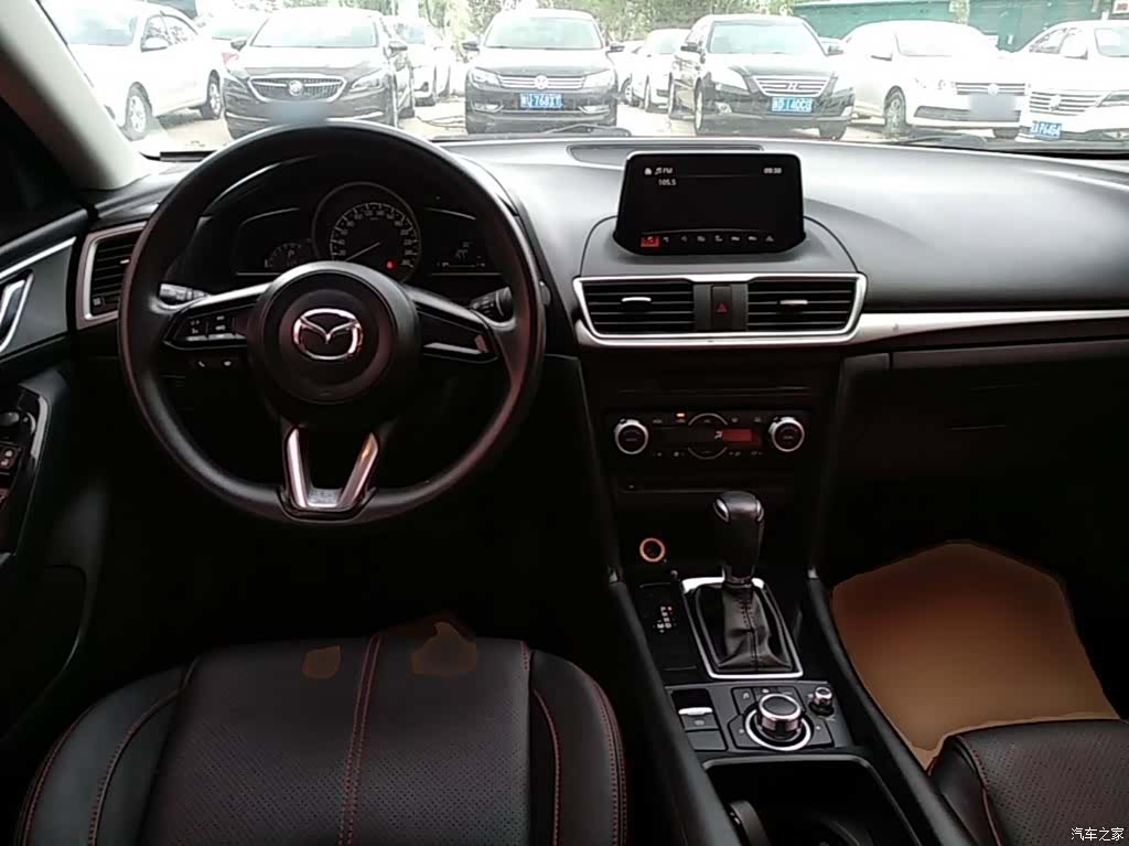 Mazda Mazda3, 2018 10