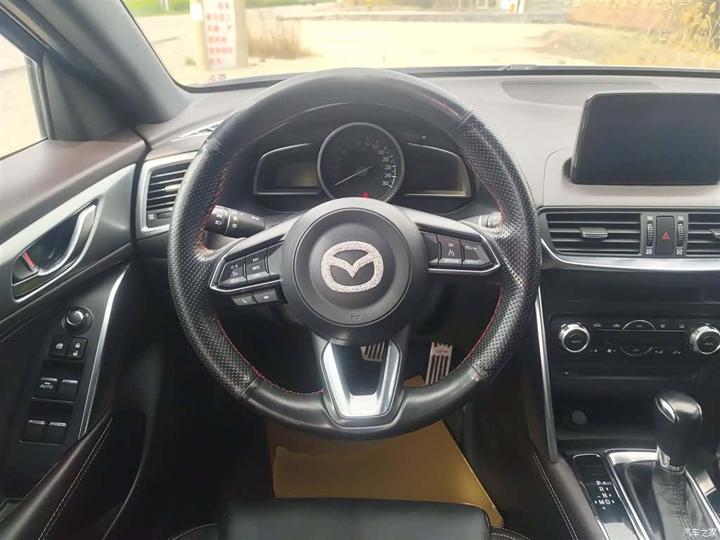 Mazda CX-4, 2017 7