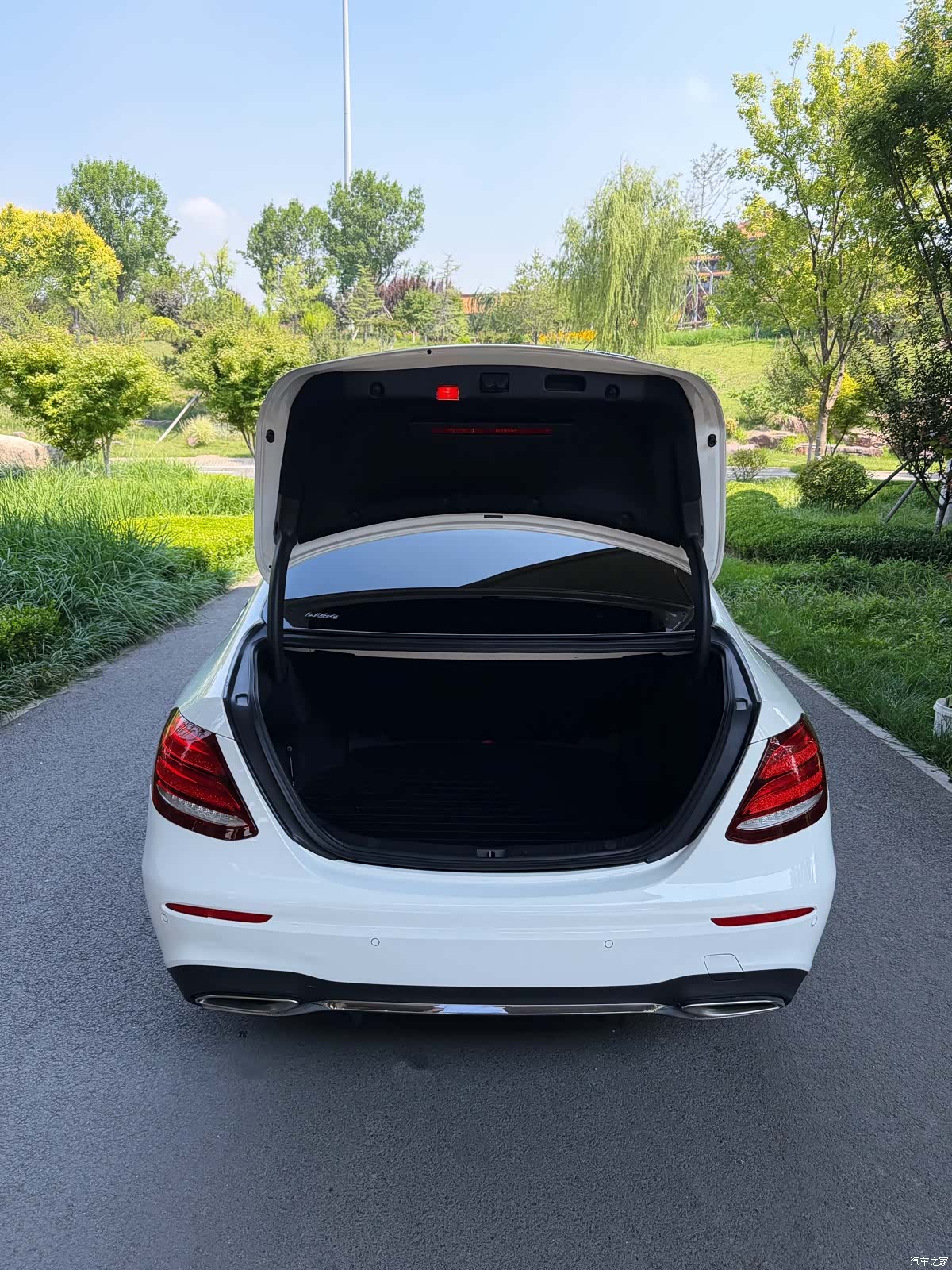 Mercedes-Benz E-Class, 2018 15