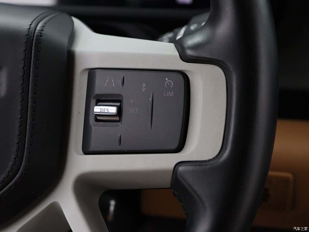 Land Rover Defender, 2022 14