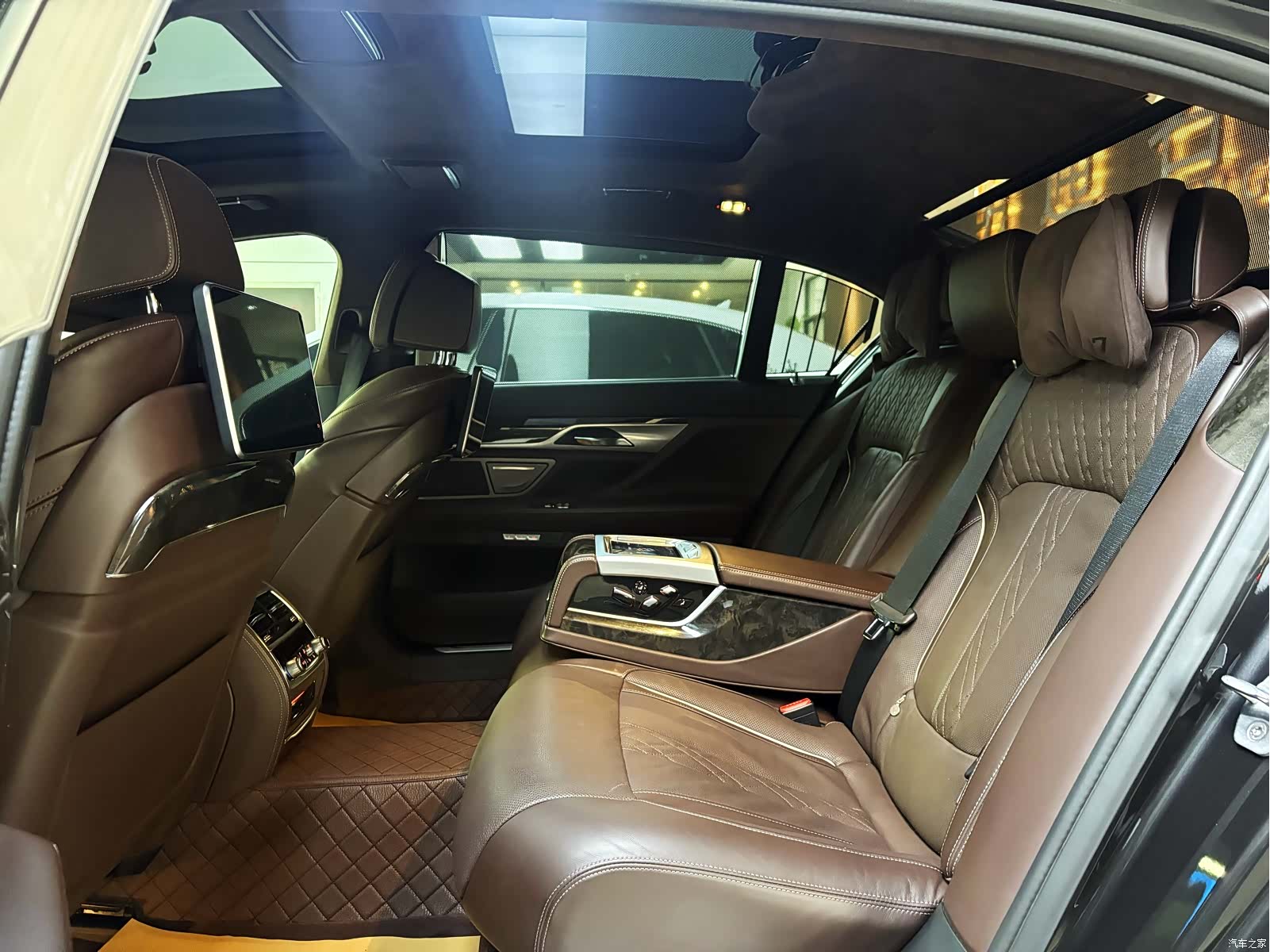 BMW 7 Series, 2017 10