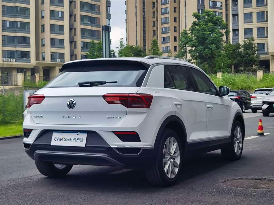 Volkswagen T-ROC exploring Songs