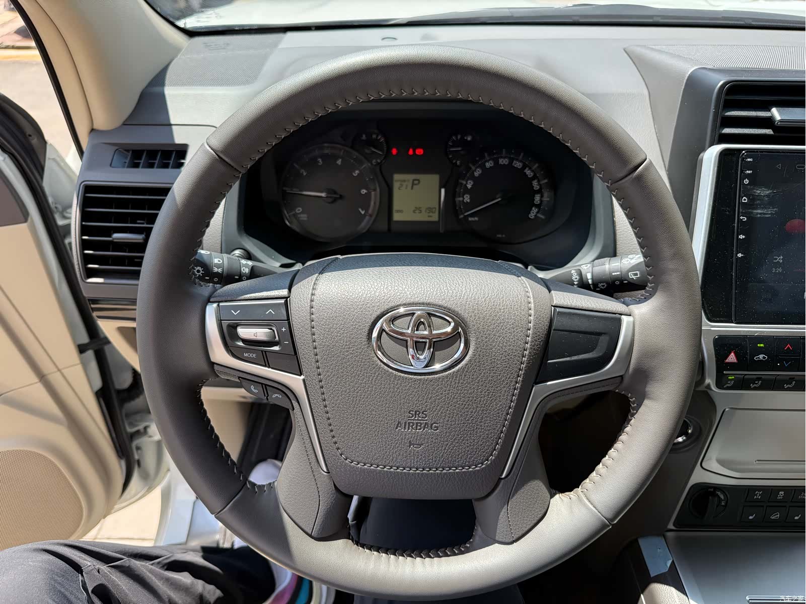 Toyota Prado, 2024 9