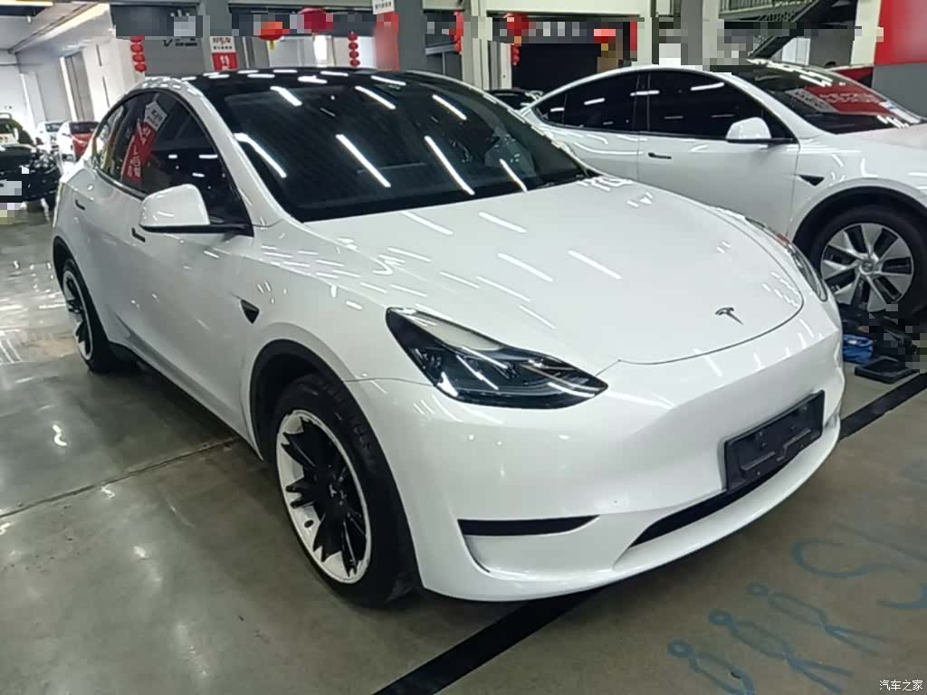 Tesla Model Y, 2024 4