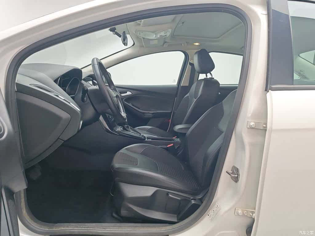 Ford Focus, 2016 10