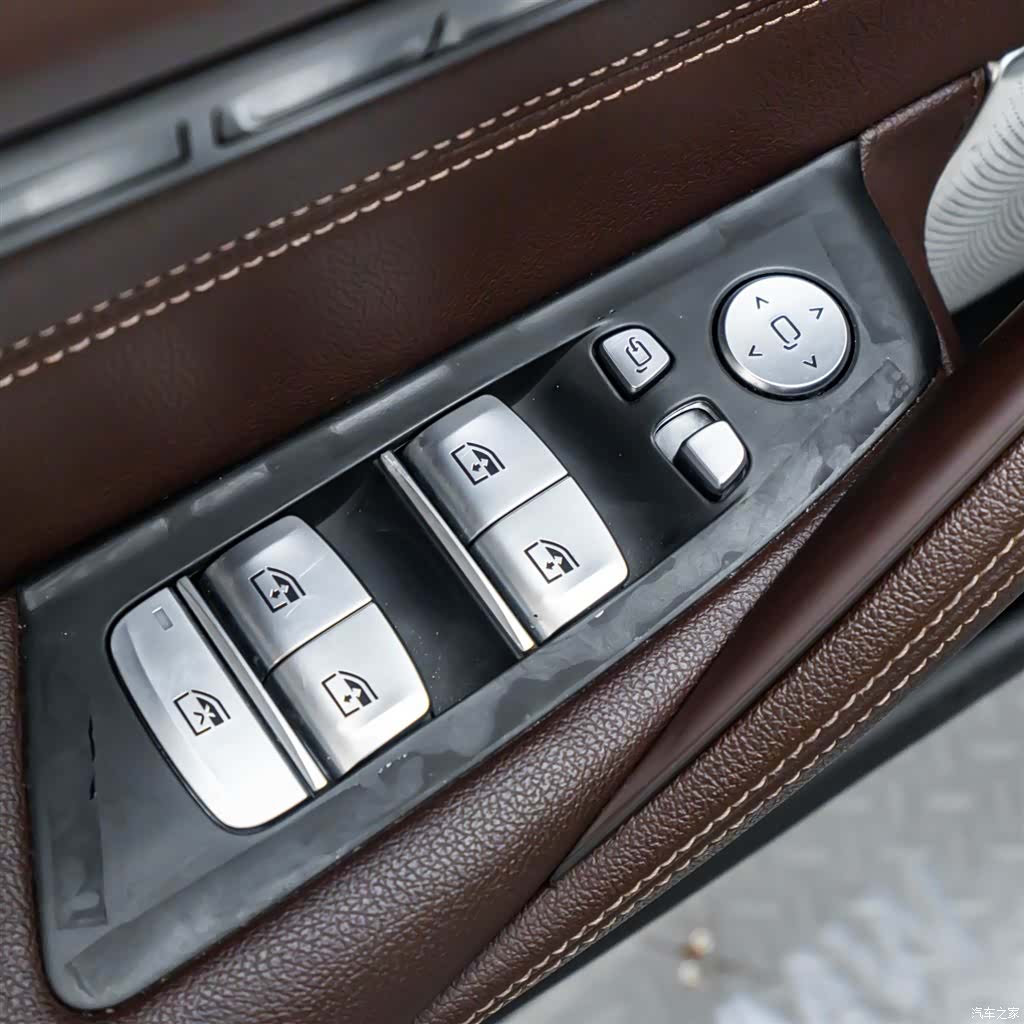 BMW 5 Series, 2022 24