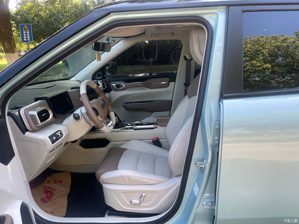 Geely Icon, 2022 10