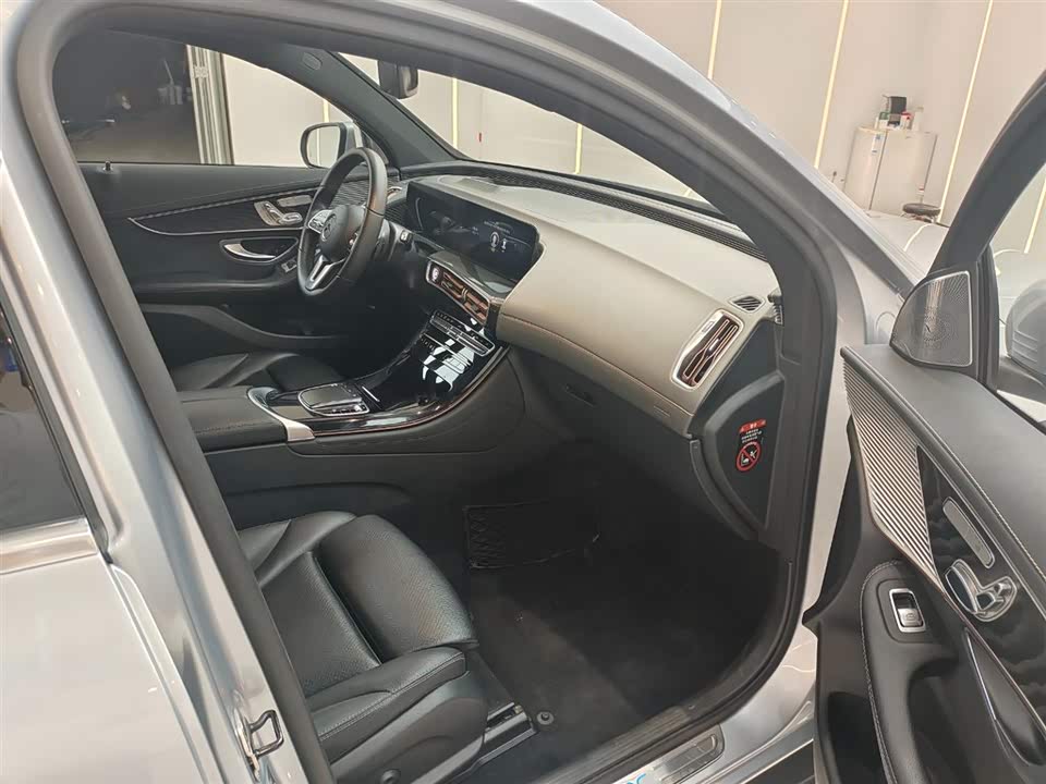 Mercedes-Benz EQC Mercedes-Benz EQC