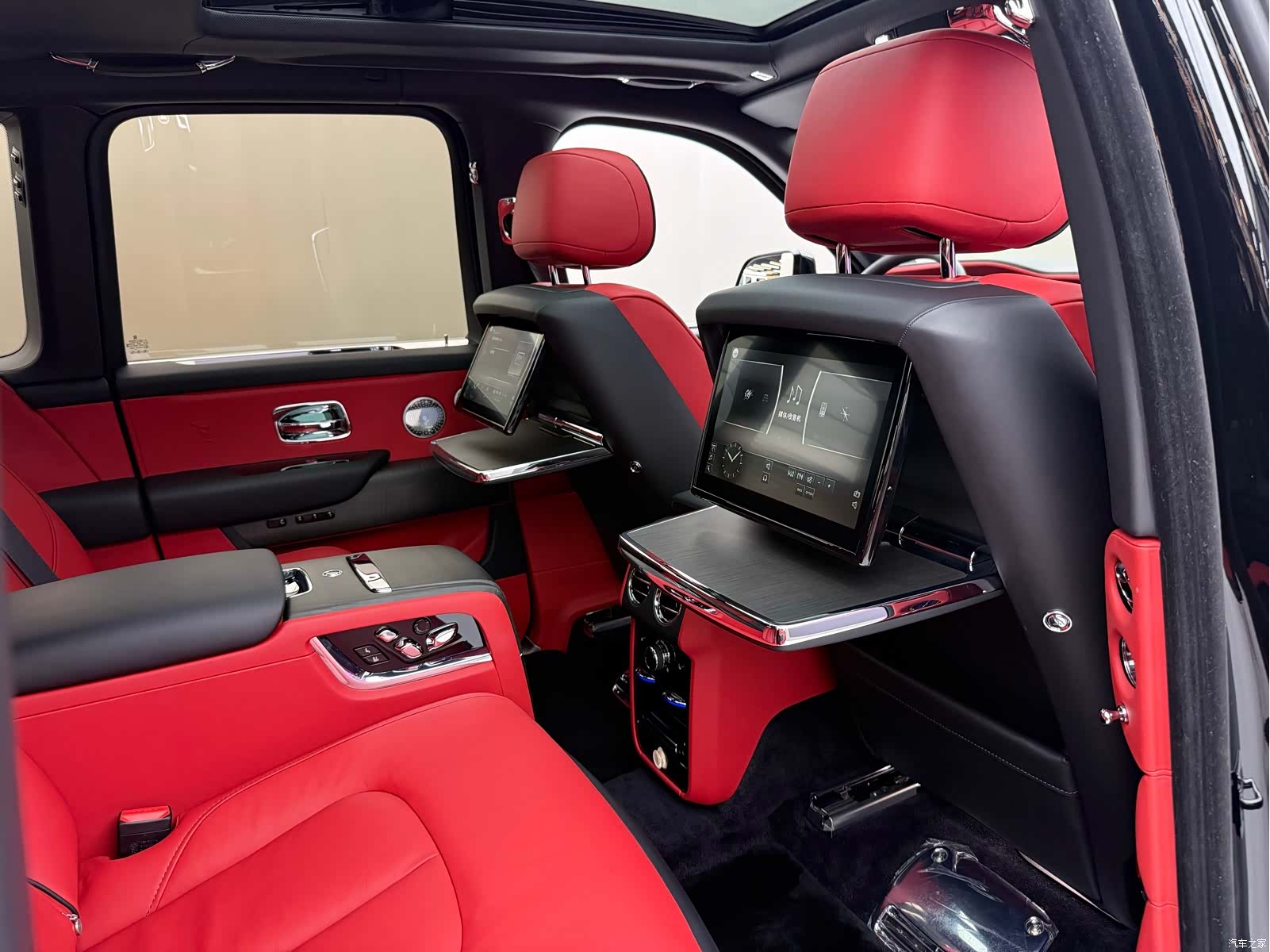 Rolls-Royce Cullinan, 2020 13