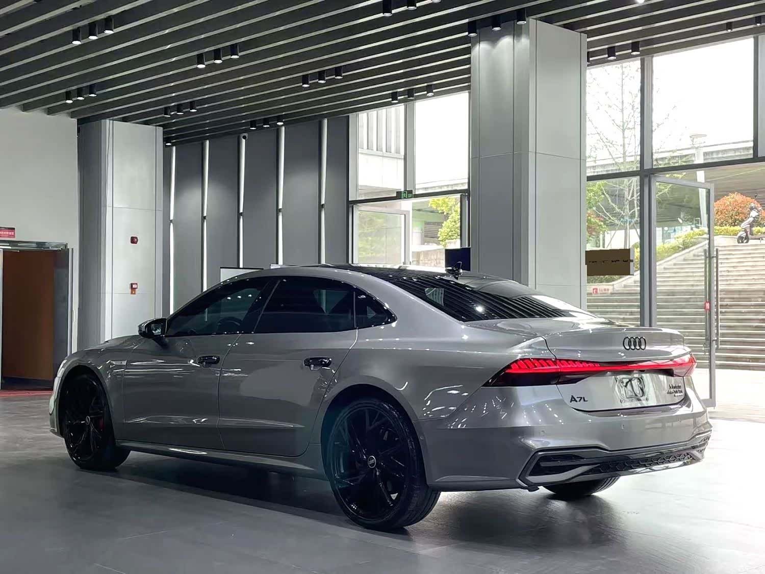 Audi A7L, 2025 9