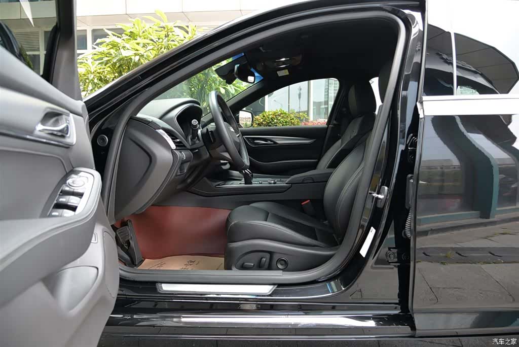 Cadillac CT5, 2023 4