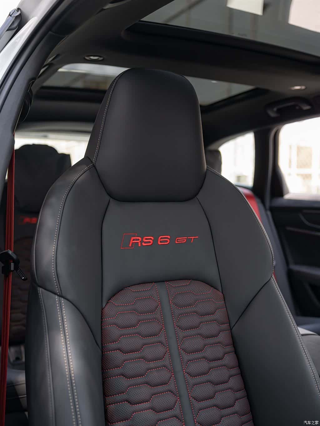 Audi RS, 2026 21