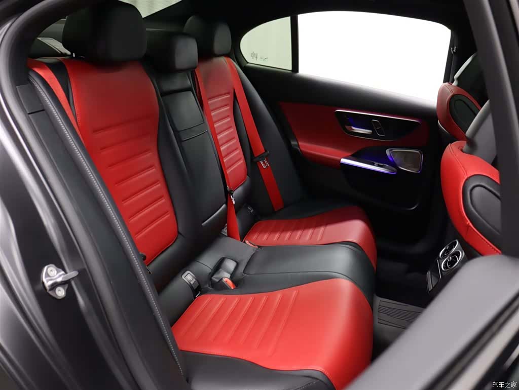 Mercedes-Benz C-Class, 2024 21