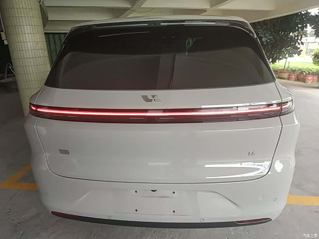 Li Auto L6, 2025 6