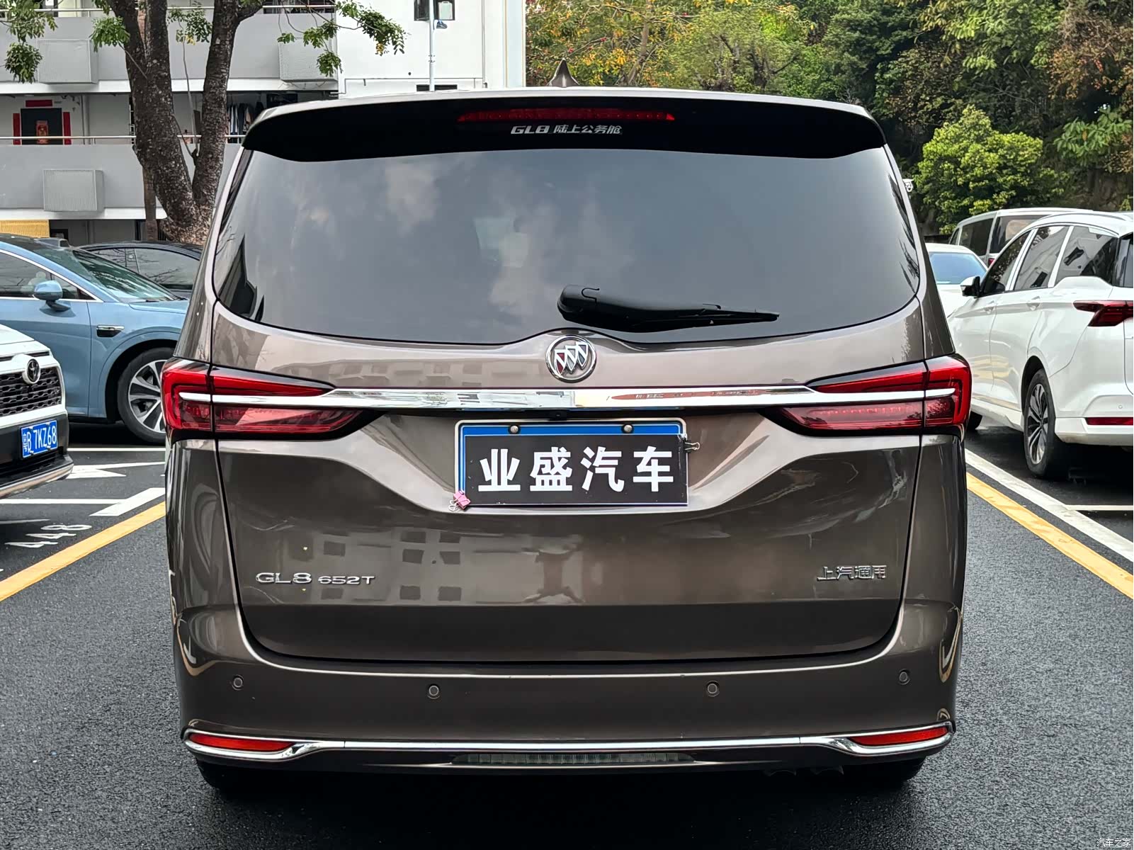 Buick GL8, 2021 все фото