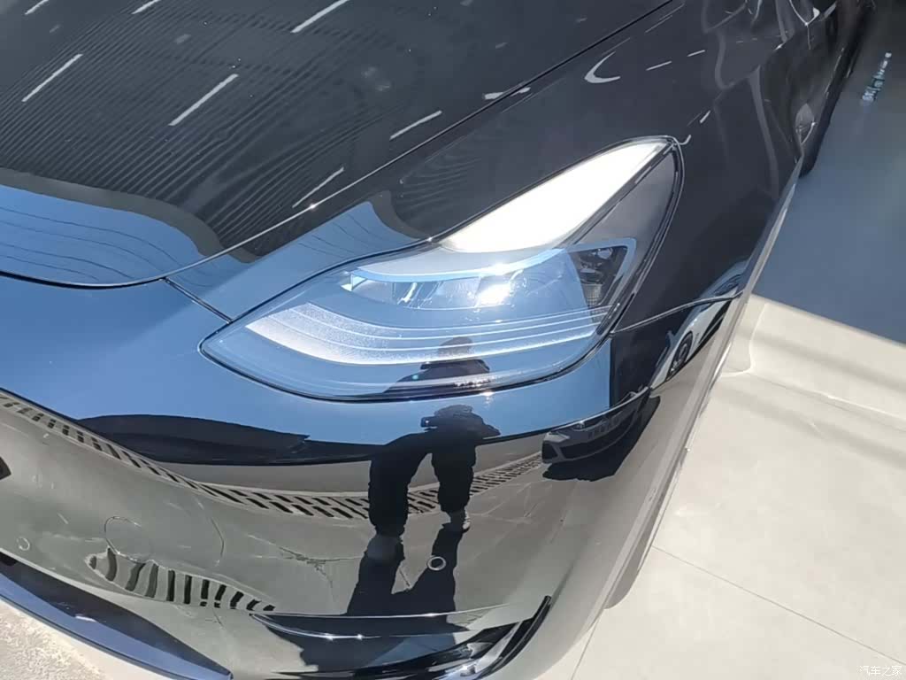 Tesla Model Y, 2023 24