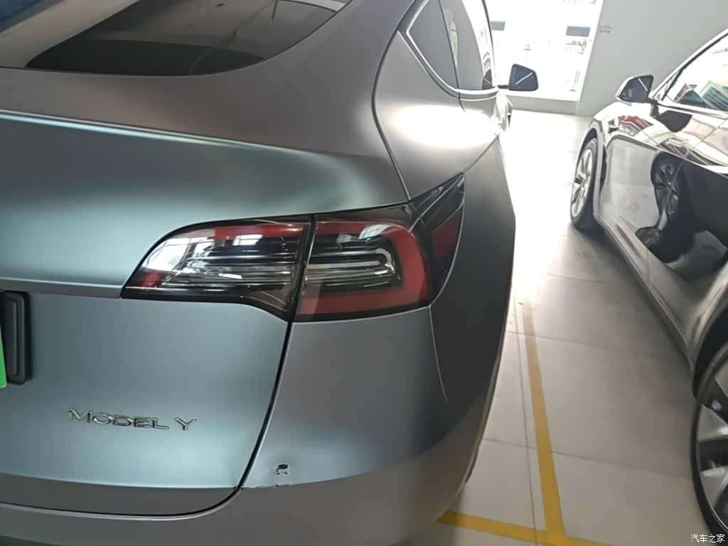 Tesla Model Y, 2023 8