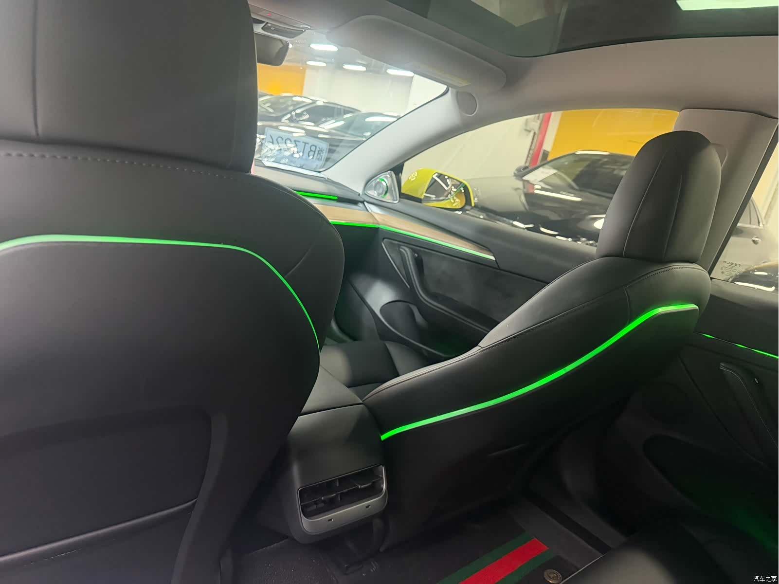 Tesla Model 3, 2023 14