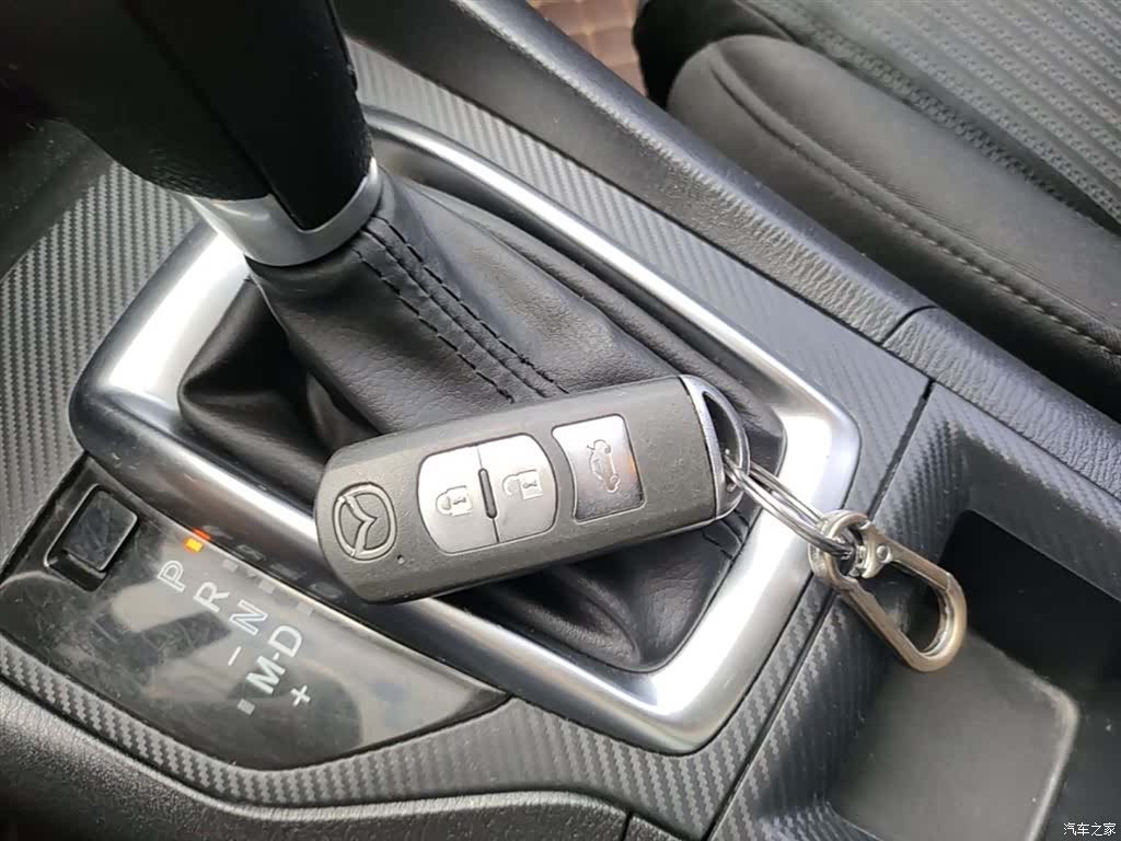 Mazda Mazda3, 2016 9