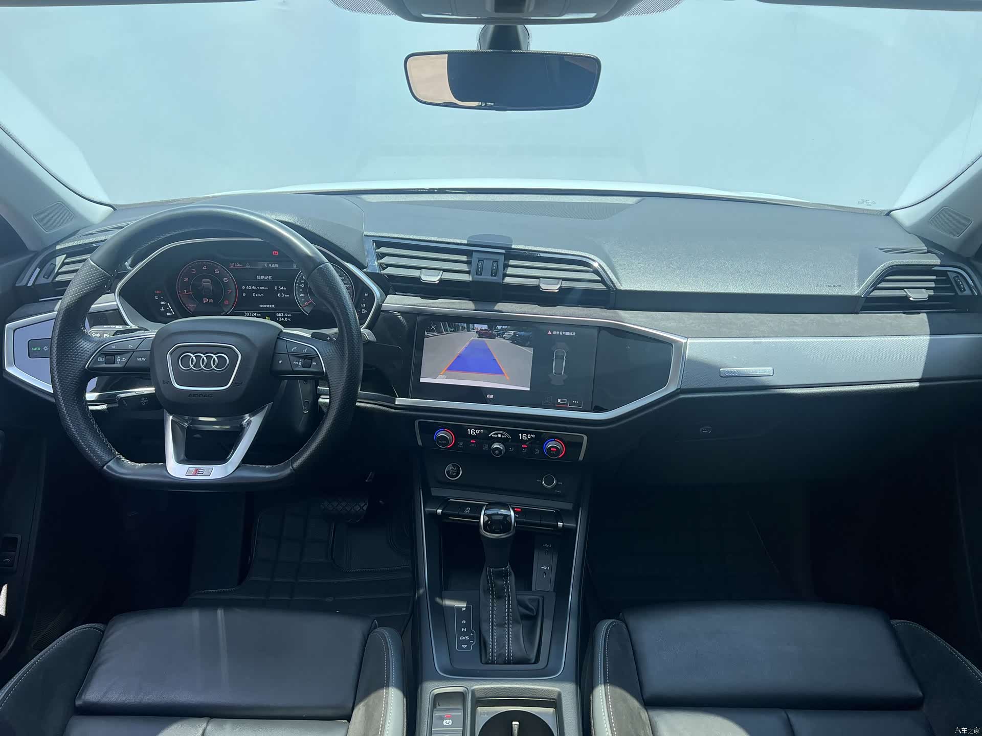 Audi Q3, 2022 6