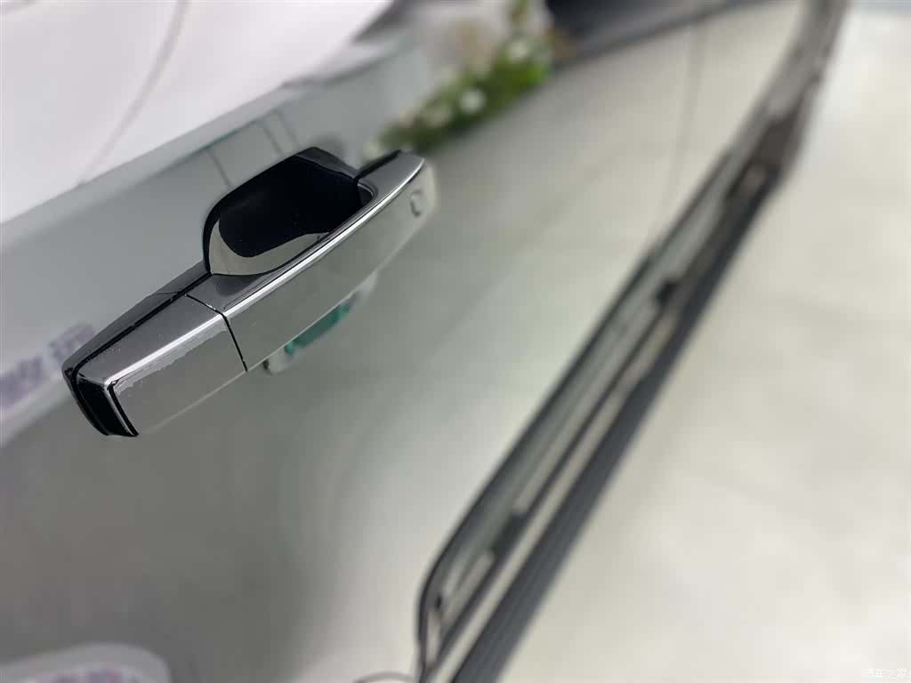 Land Rover Defender, 2023 33