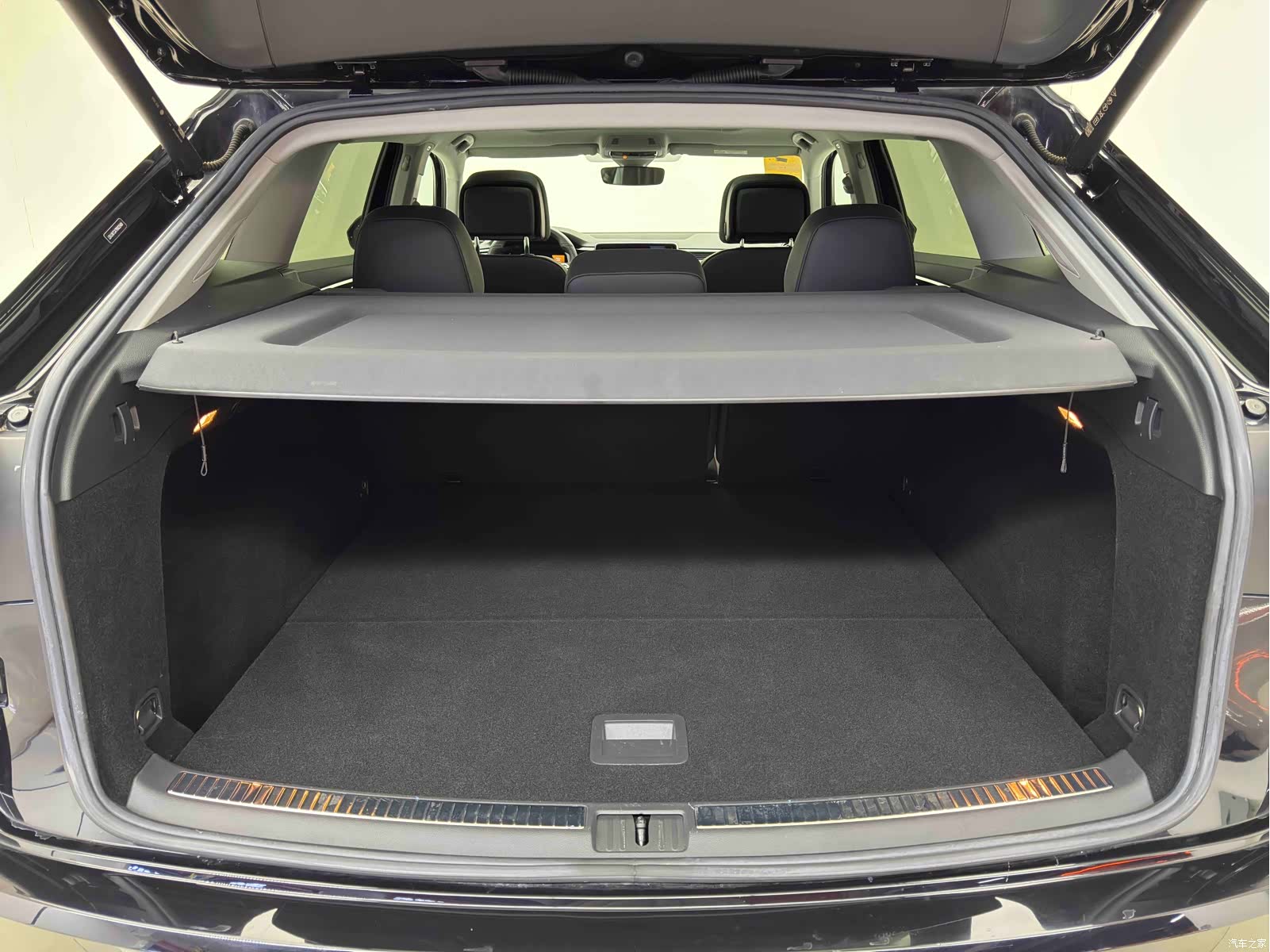 Volkswagen Teramont X, 2024 17